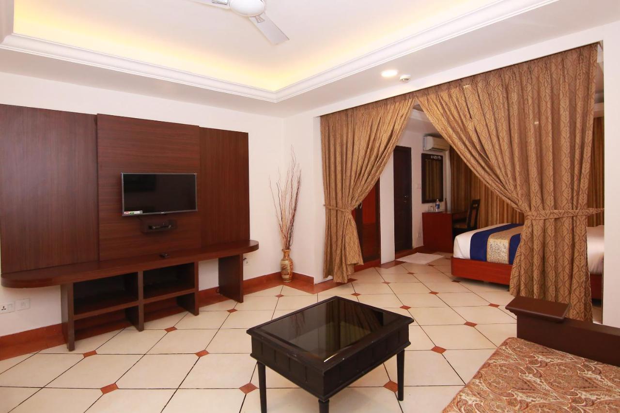 Emarald Hotel Cochin Kochi Dış mekan fotoğraf