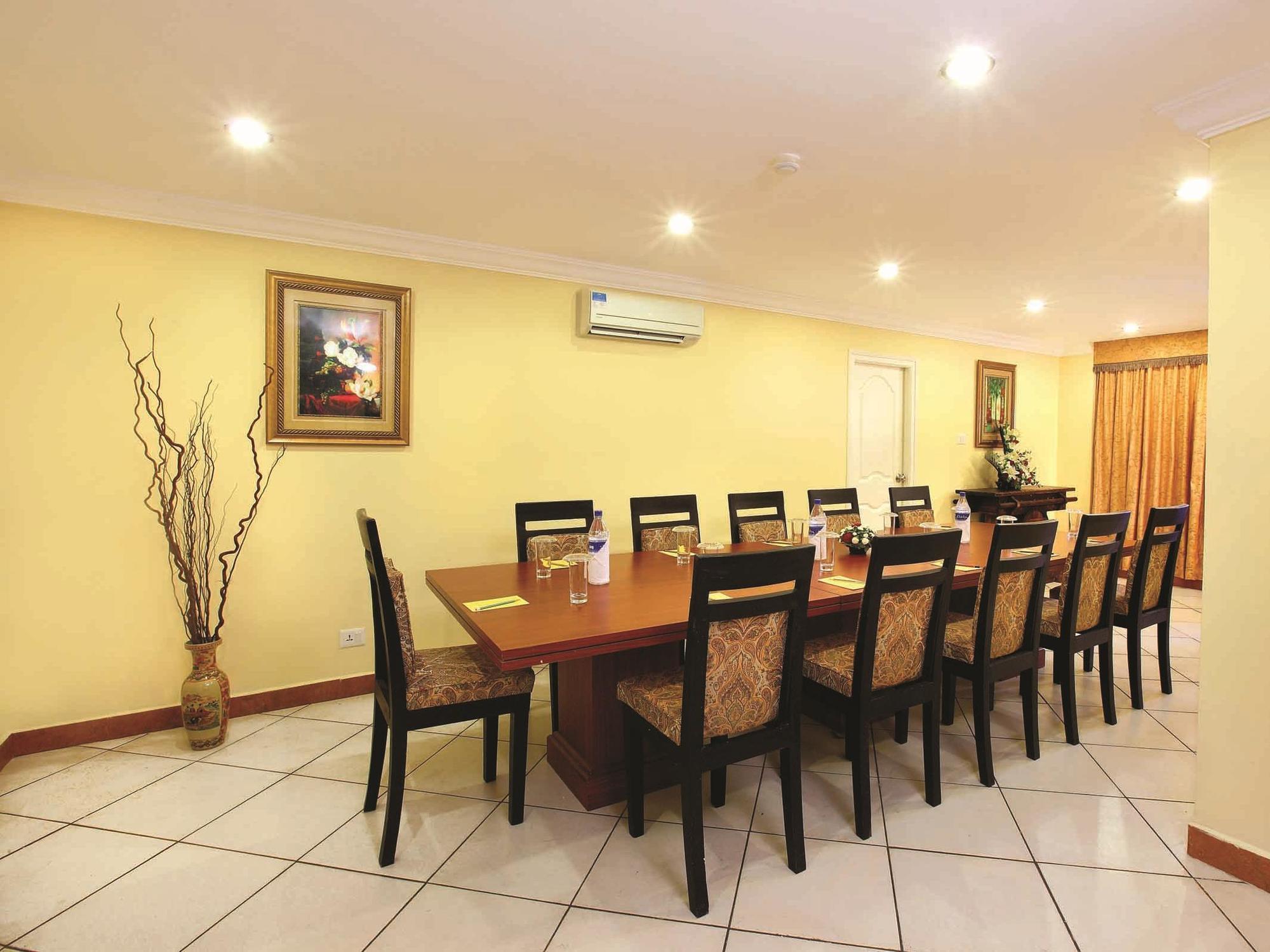 Emarald Hotel Cochin Kochi Dış mekan fotoğraf