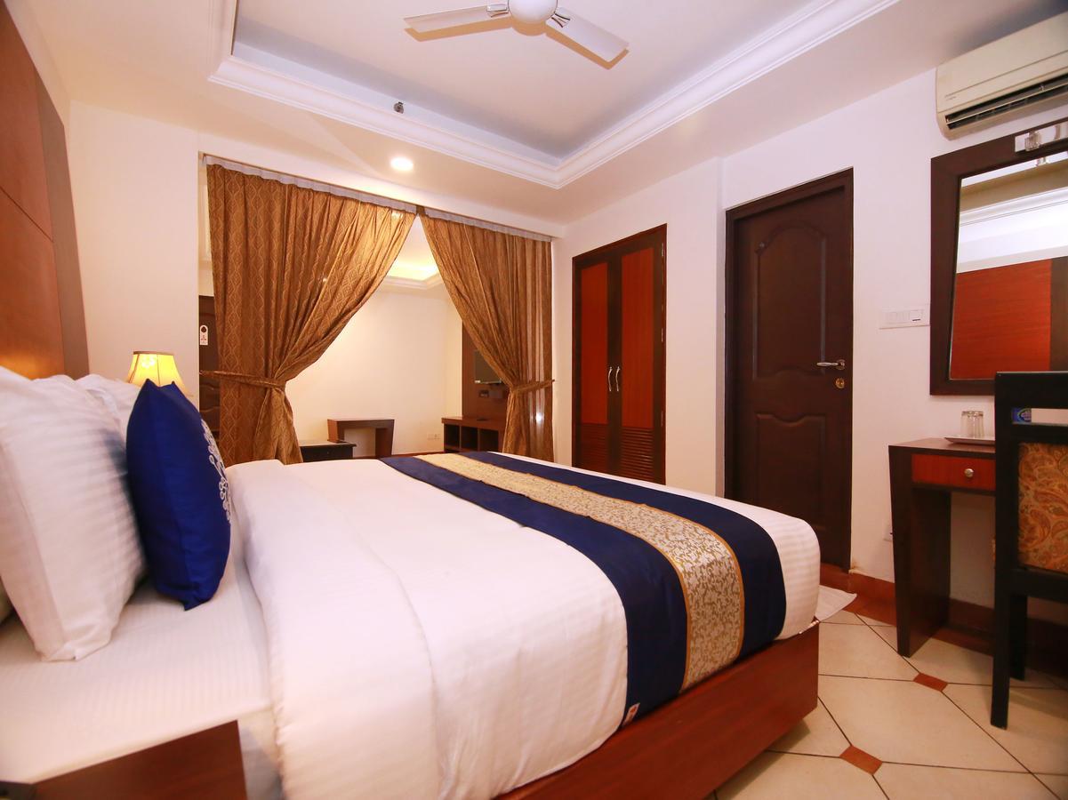 Emarald Hotel Cochin Kochi Dış mekan fotoğraf