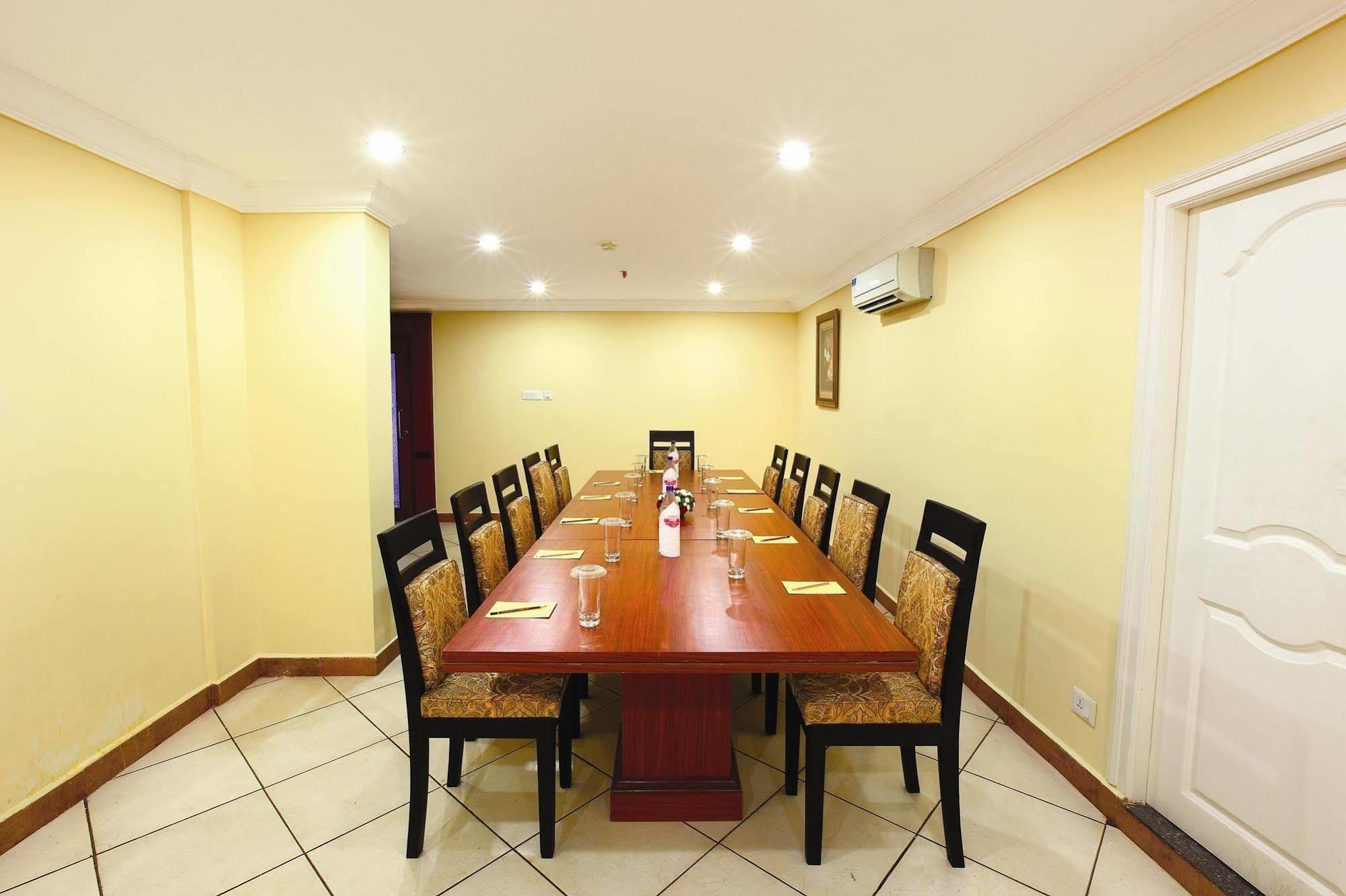 Emarald Hotel Cochin Kochi Dış mekan fotoğraf