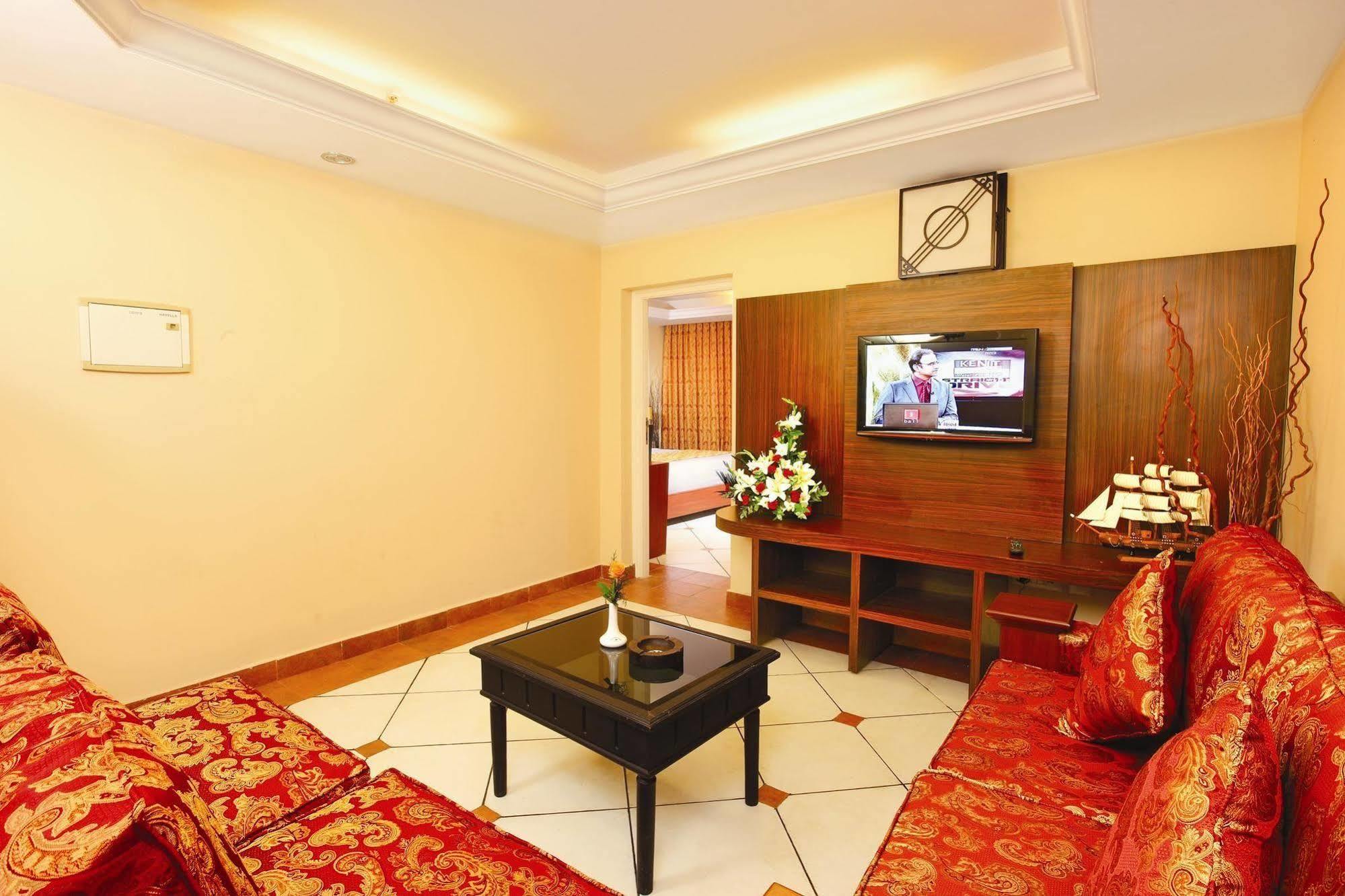 Emarald Hotel Cochin Kochi Dış mekan fotoğraf