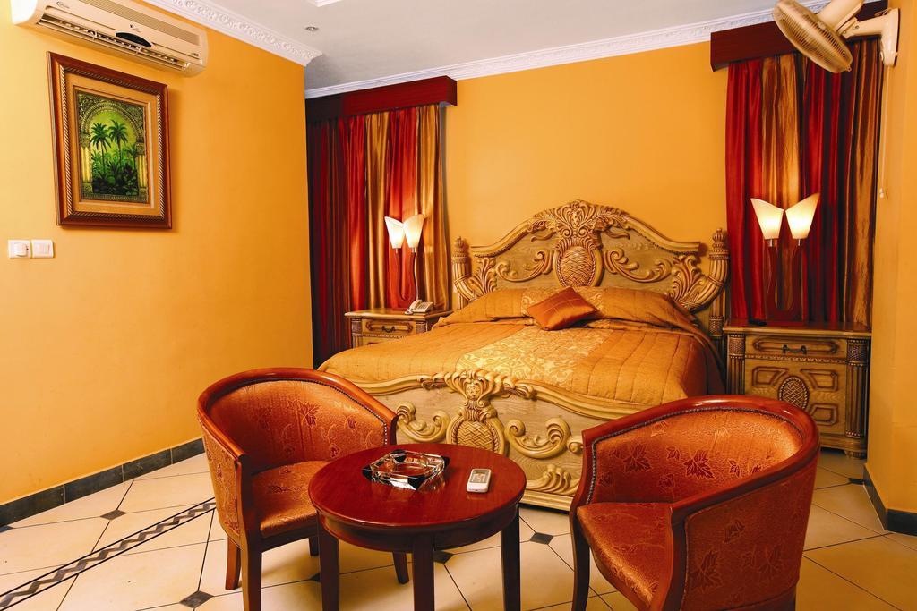 Emarald Hotel Cochin Kochi Dış mekan fotoğraf