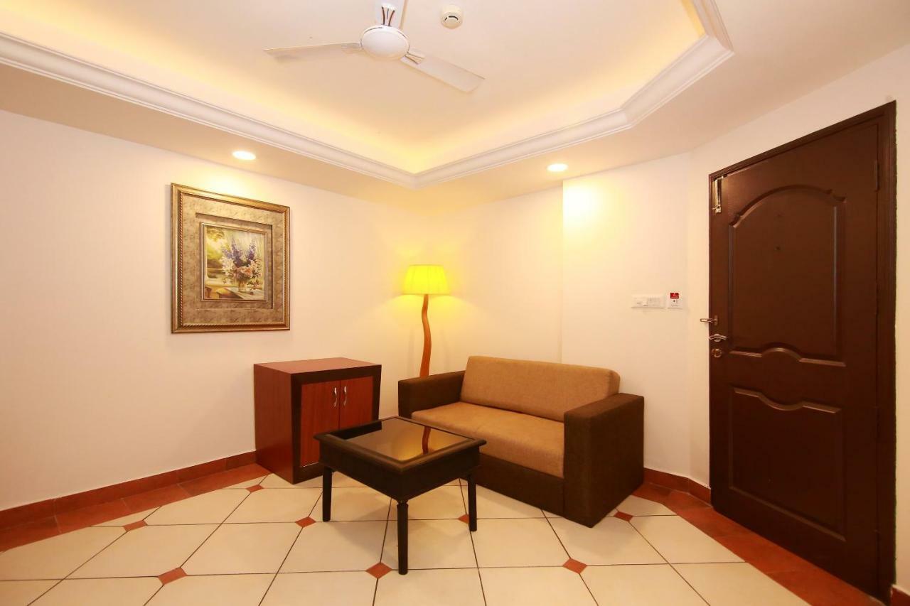 Emarald Hotel Cochin Kochi Dış mekan fotoğraf